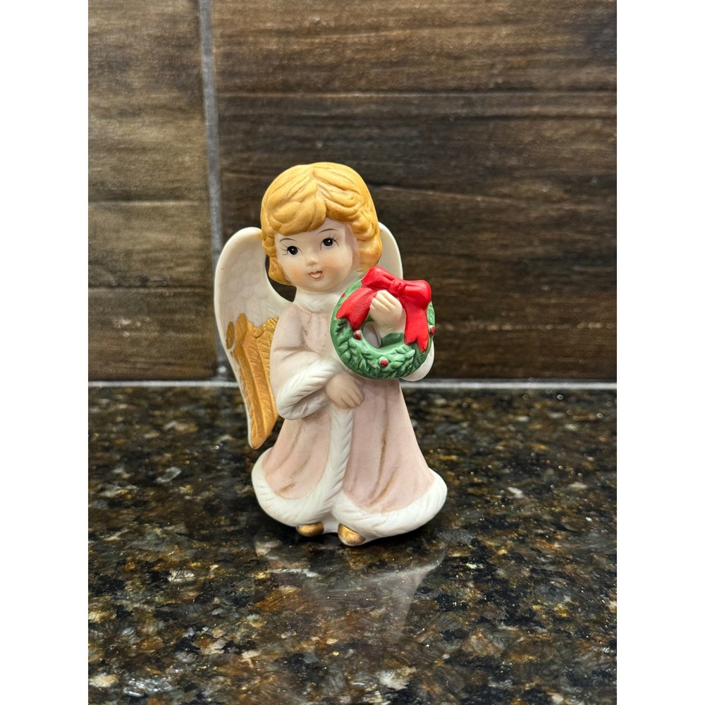 Vintage Homco Porcelain Bisque Angel with Wreath Japan